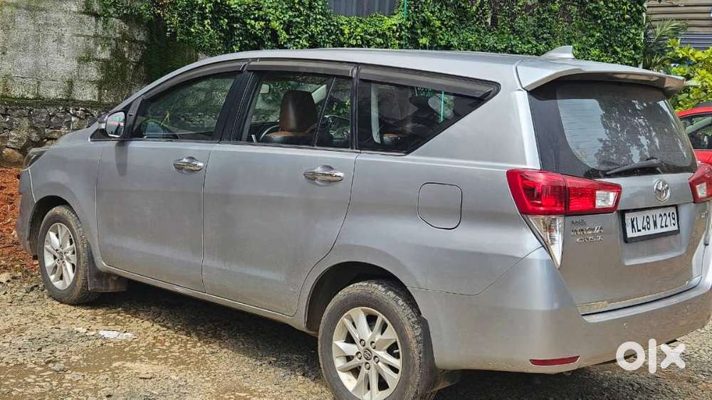 Innova Crysta 2.8z Automatic