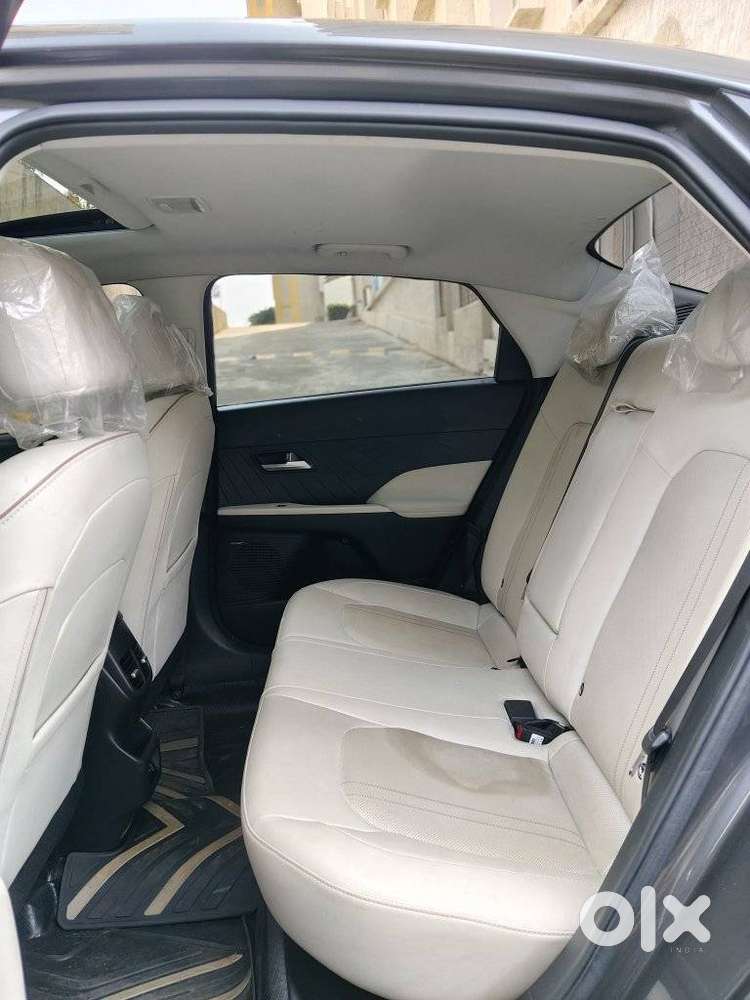 Hyundai Verna 1.5 Sx (o) Ivt, 2023, Petrol