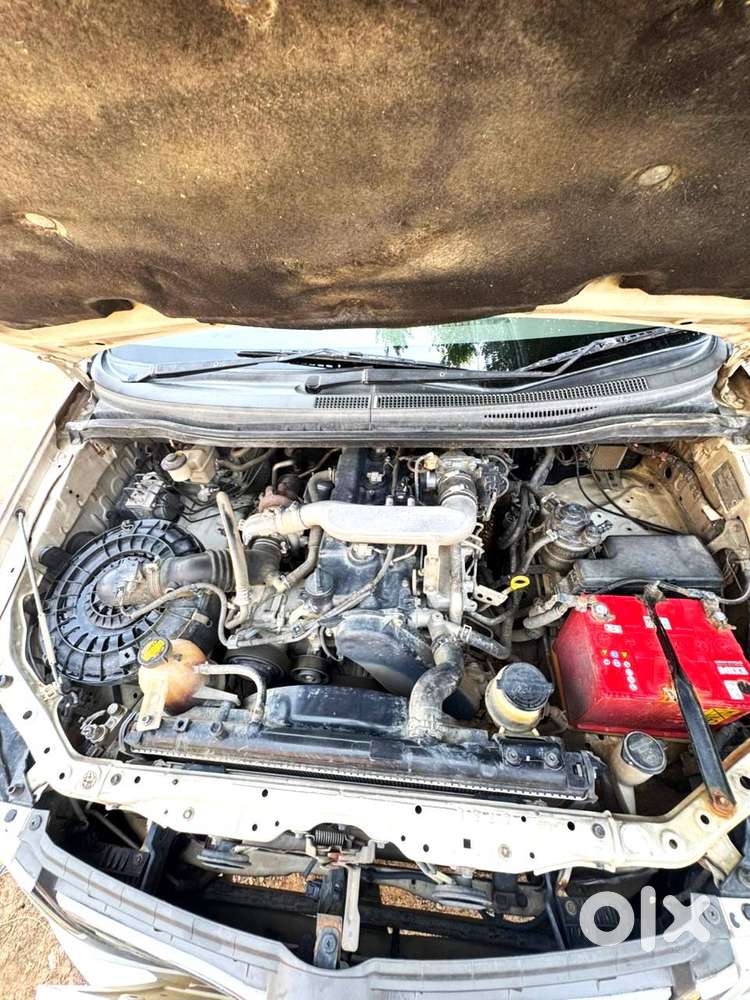 Toyota Innova 2.5 Z Diesel, 2015, 7-seater (bs4) – Mint Condition, Cap