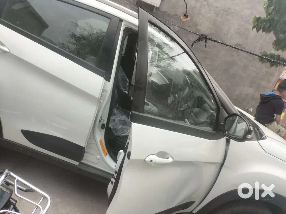 Tata Nexon Pure Pluse 1.2l Turbo 6-speed Manual