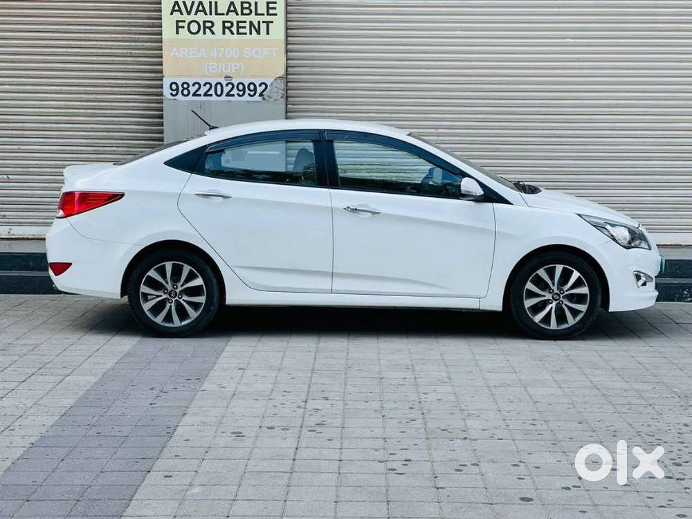 Hyundai Verna Vtvt 1.6 Sx, 2015, Petrol