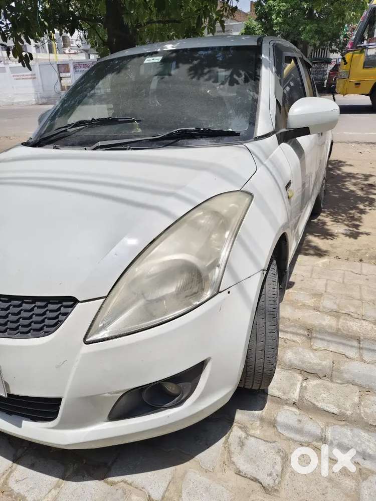 Maruti Suzuki Swift 2012 Diesel 180000 Km Driven