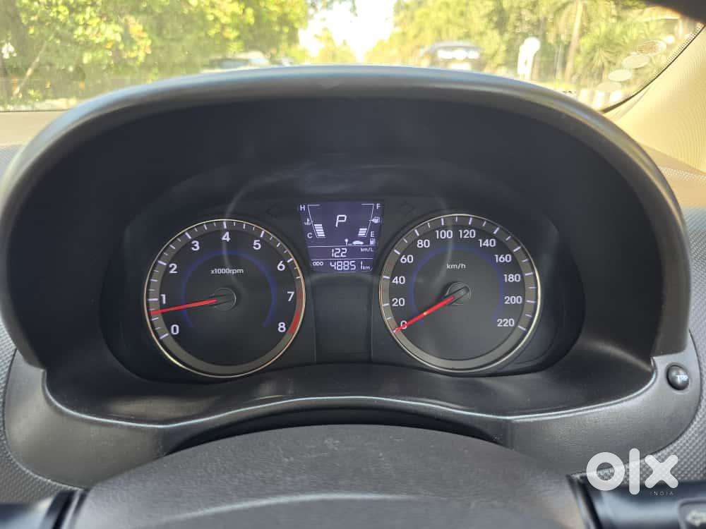 Hyundai Verna 1.6 Sx (o) Vtvt, 2014, Petrol