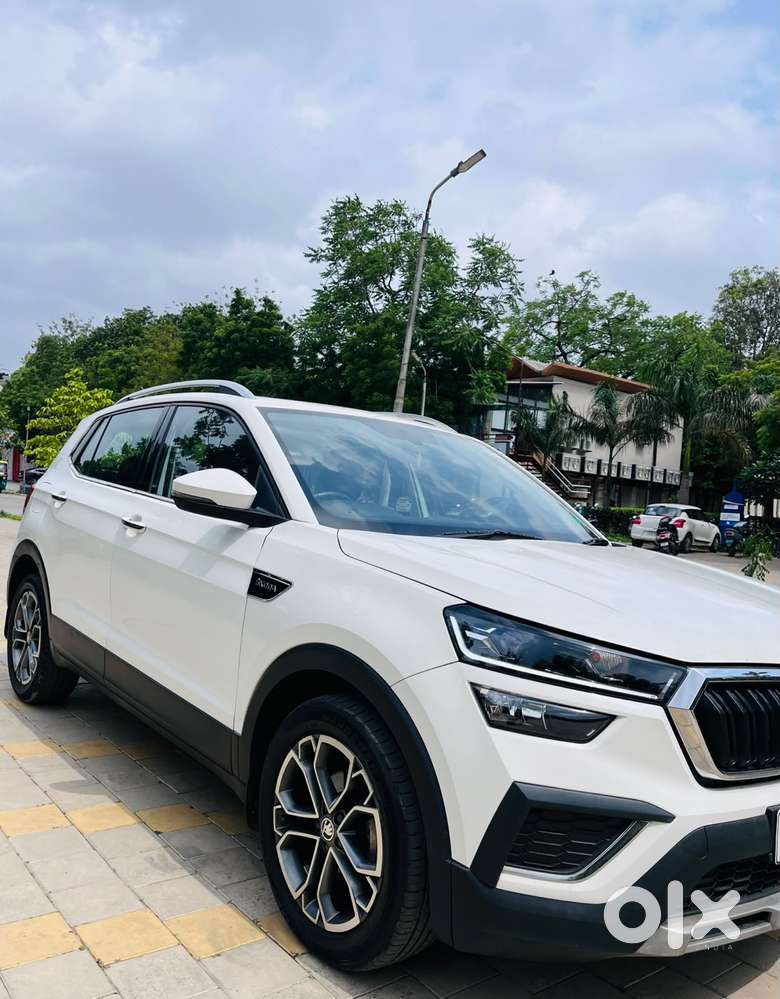 Skoda Kushaq 1.0 Tsi Style At (6 Airbags), 2023, Petrol