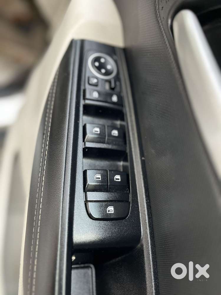 Kia Sonet Htk Plus Turbo Dct, 2023, Petrol