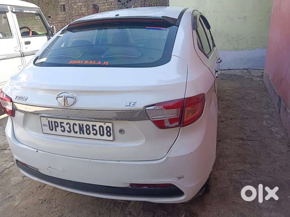Tata Tigor Petrol 2017