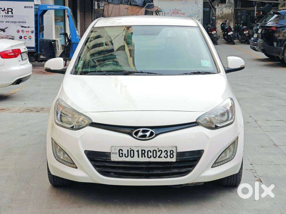Hyundai I20 Sportz 1.2 Bs-iv, 2013, Petrol