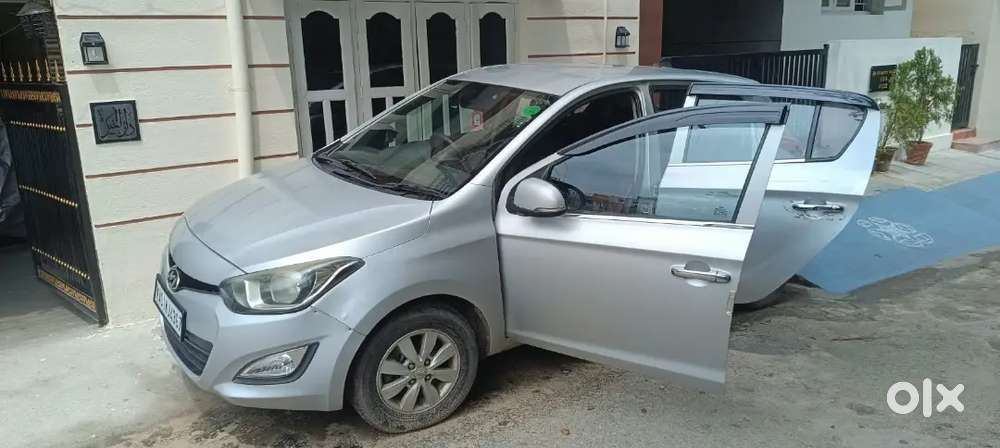 Hyundai I20 Sportz 2012