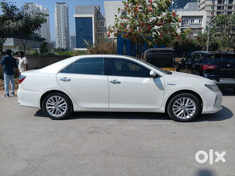 Toyota Camry Hybrid 2017