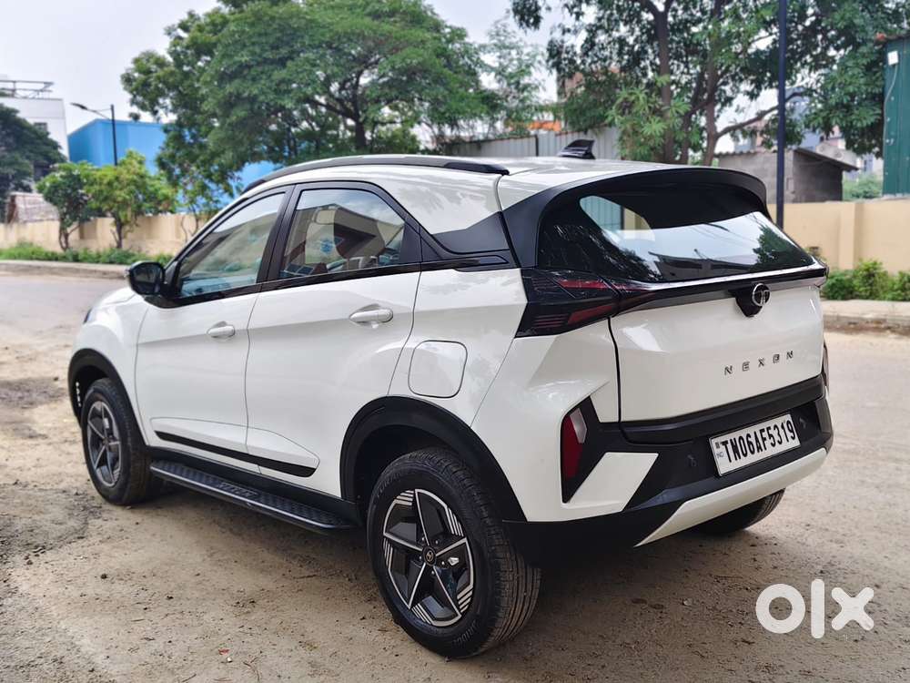 Tata Nexon 1.2 Revotron Xt, 2024, Petrol