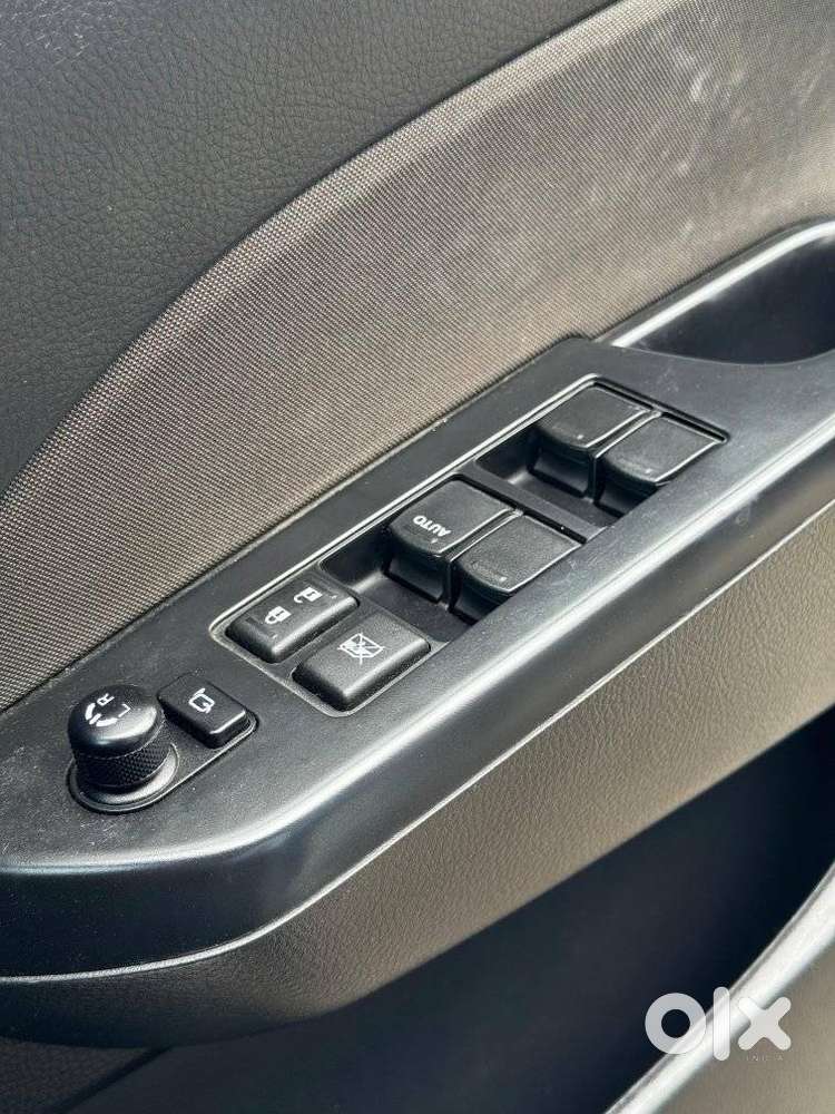 Maruti Suzuki Swift 1.2 Vxi (o), 2016, Petrol
