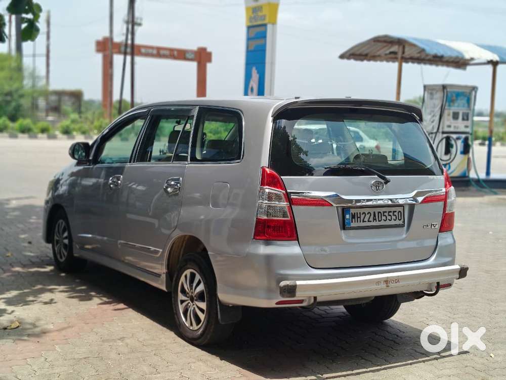Toyota Innova 2.5 Vx 8 Str Bs-iii, 2015, Diesel