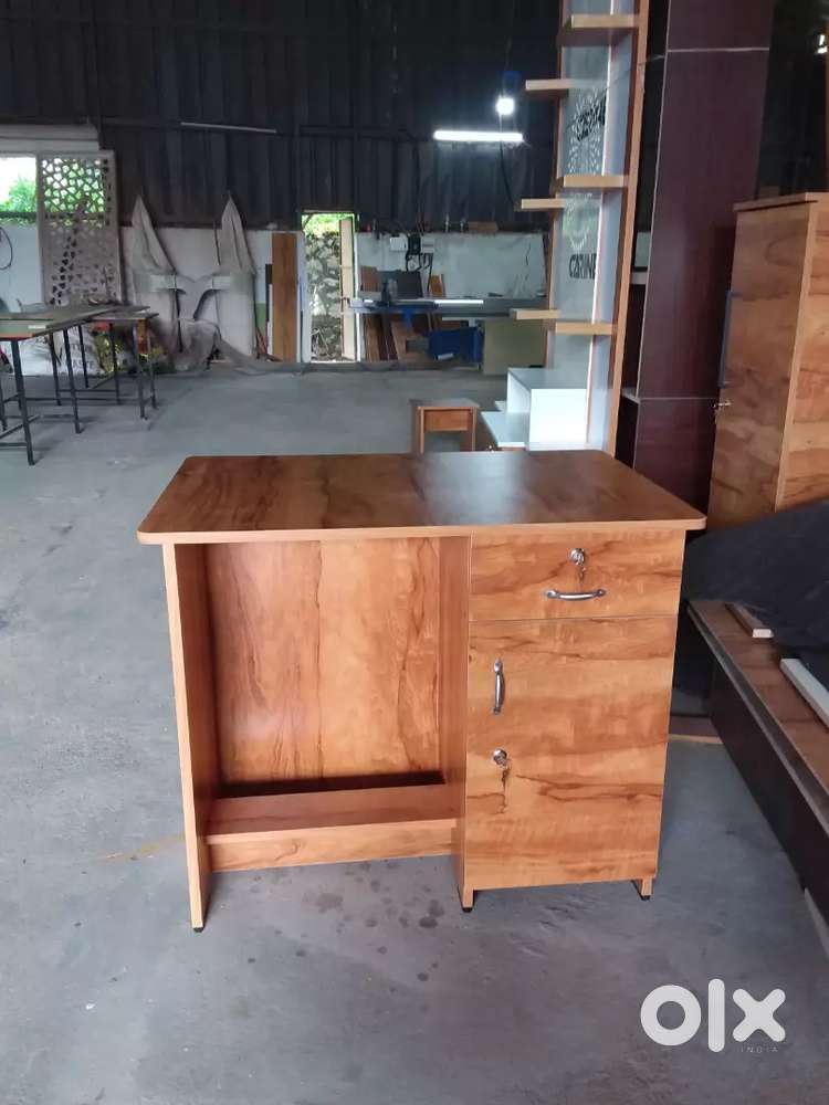Office table