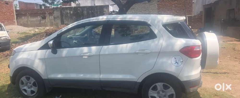 Ford Ecosport 2015 Petrol Well Maintained