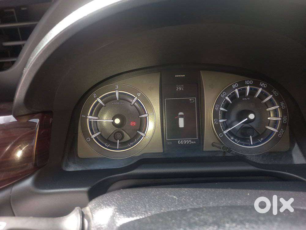 Toyota Innova Crysta 2.4 V 7 Str, 2017, Diesel