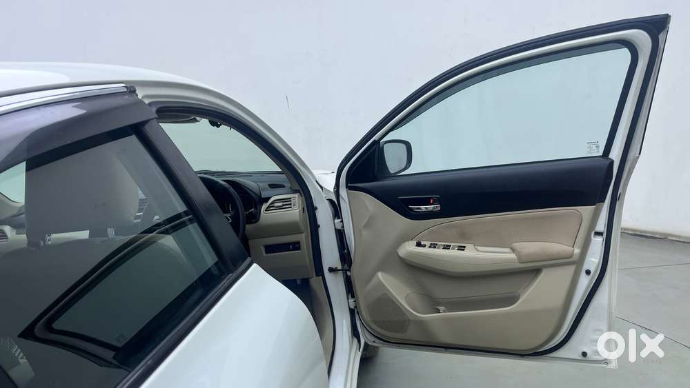 Maruti Suzuki Dzire Vxi Ags, 2022, Petrol