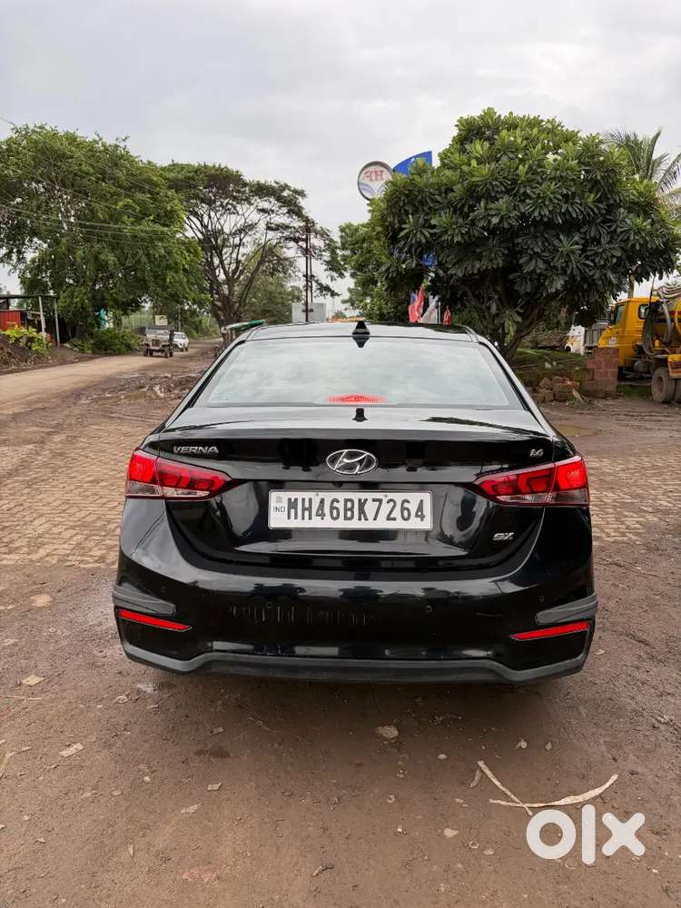 Hyundai Verna Petrol Black Beauty