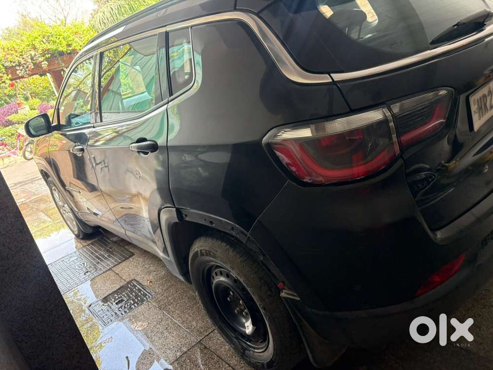 Jeep Compass 2017 Diesel Black Well Maintained  – Gurgaon