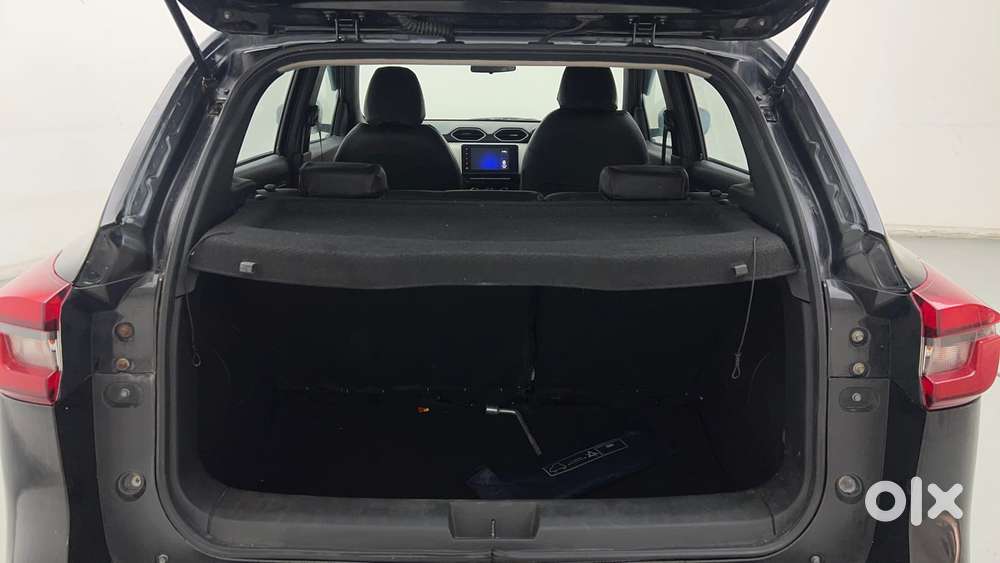 Nissan Magnite 1.0 Xv, 2022, Petrol