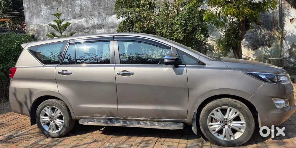 Toyota Innova Crysta 2016 Diesel 80000 Km Driven