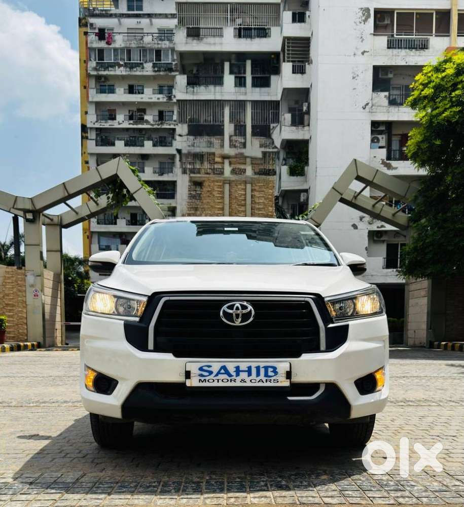 Toyota Innova Crysta 2.4 G Mt, 2024, Diesel
