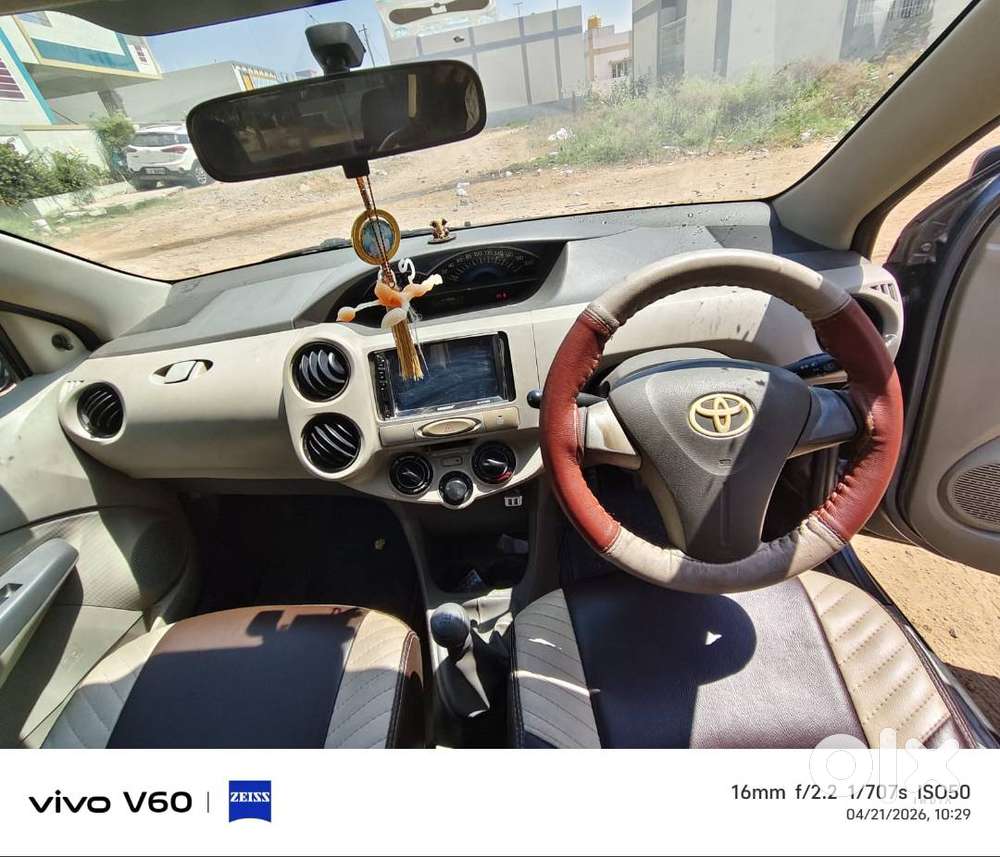 Toyota Etios Liva 2016 Petrol 100771 Km Driven