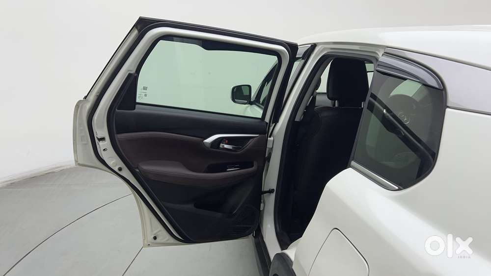 Maruti Suzuki Grand Vitara 1.5 Zeta Cng, 2023, Cng & Hybrids