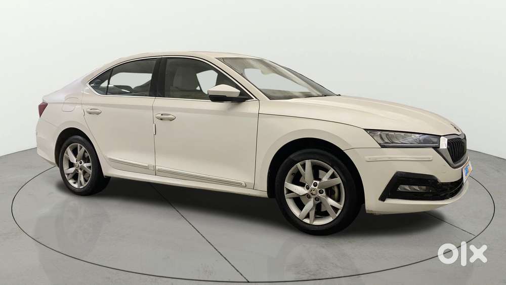 Skoda Octavia 2.0 Style Tsi At, 2022, Petrol
