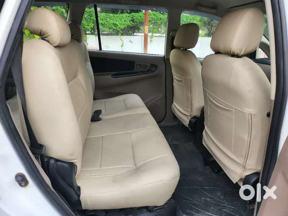 Toyota Innova 2.5 G (diesel) 7 Seater Bs Iv, 2016, Diesel
