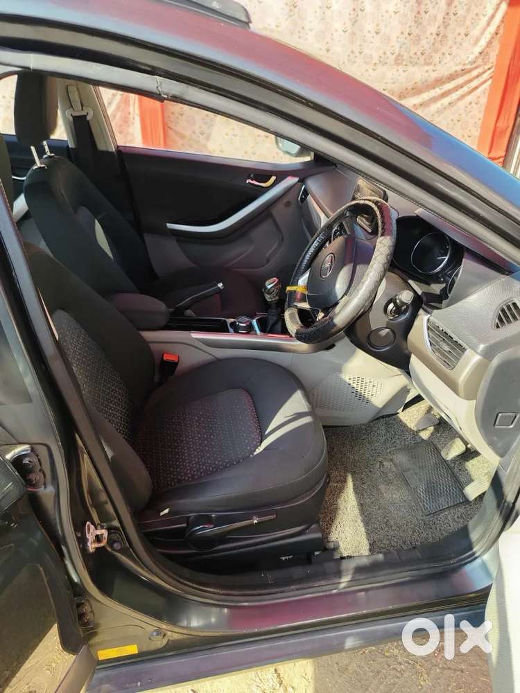 Tata Nexon 1.2 Revotron Xz Plus, 2017, Petrol