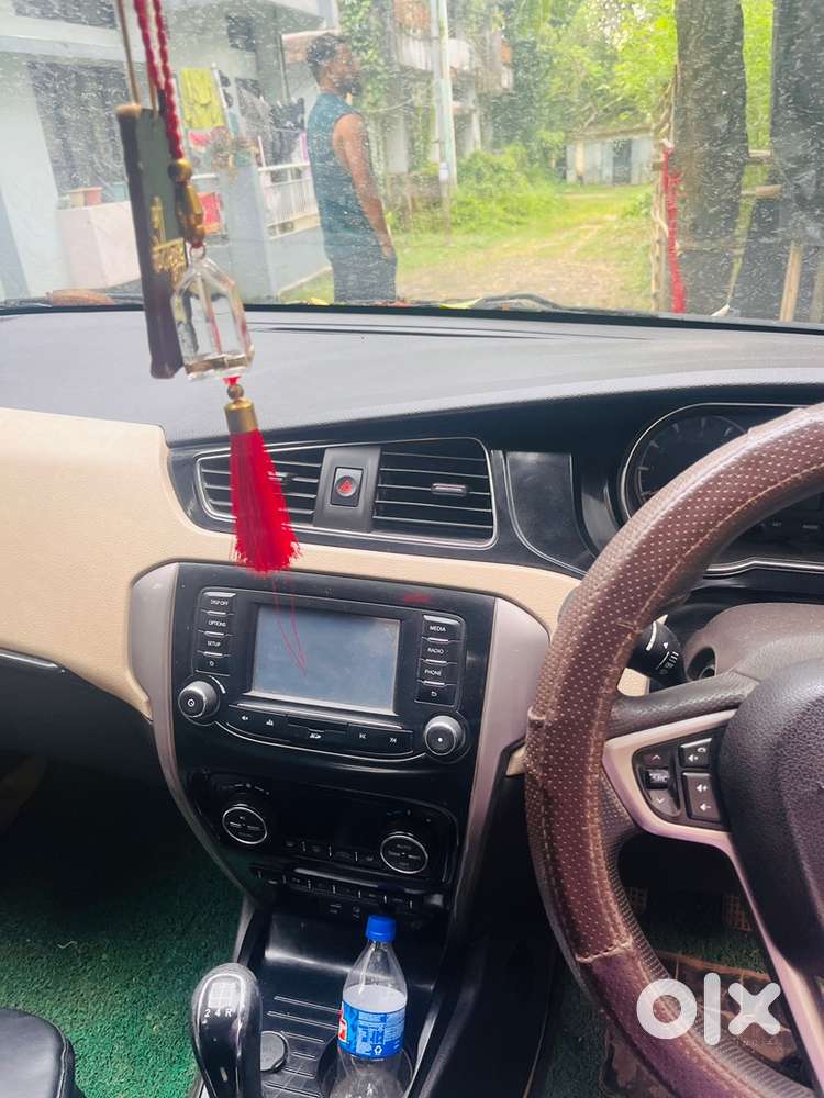 2018 Tata Zest Petrol Top Model Allow Wheels, Leather Seat Cover,