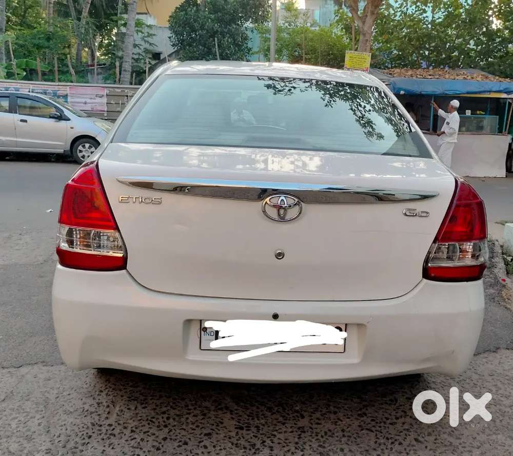 Toyota Etios 2015 Diesel 180000y Km Driven