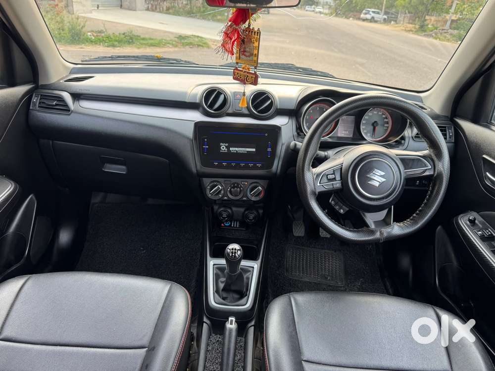 Maruti Suzuki Swift Vxi + Manual, 2024, Petrol