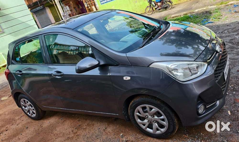 Hyundai Grand I10 Sportz, 2017, Petrol