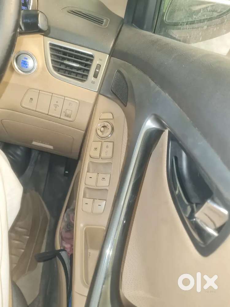 Hyundai Elantra 2013 Petrol 95000 Km Driven . Very Well Maintained Car
