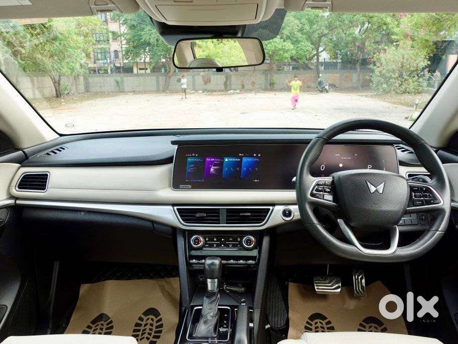 Mahindra Xuv700 2.2 Ax 7 Diesel Mt Str, 2023, Diesel