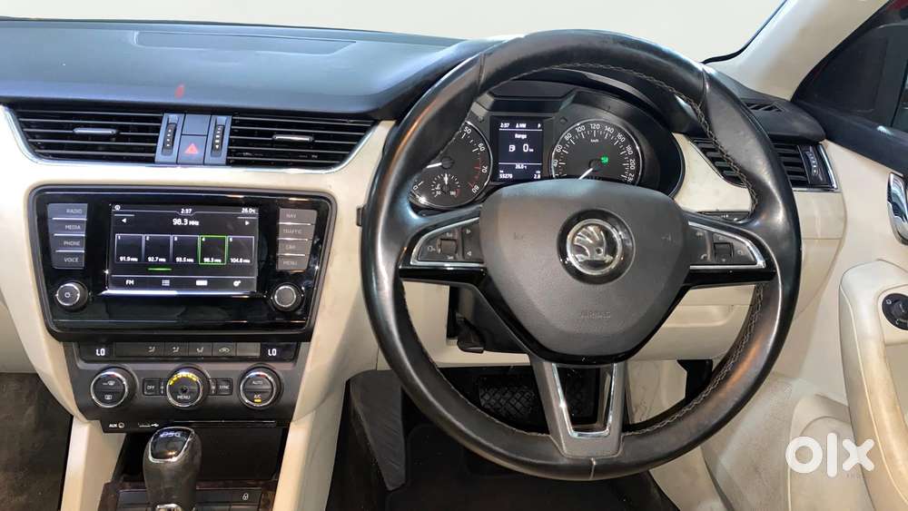 Skoda Octavia 1.8 Tsi Style Plus At, 2016, Petrol