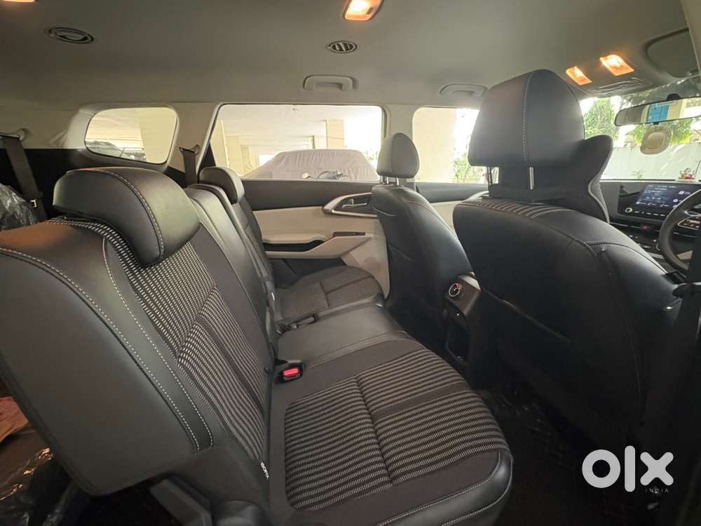 Kia Carens 2023 Petrol Manual Impeccable Condition