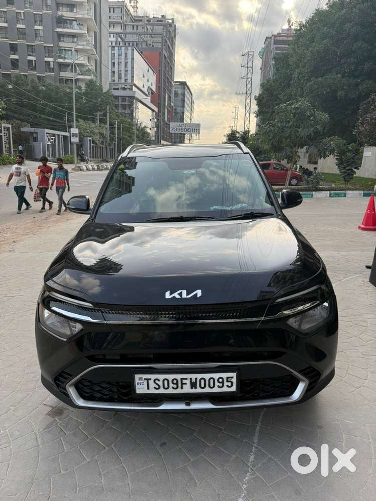 Kia Carens 2022 Drives