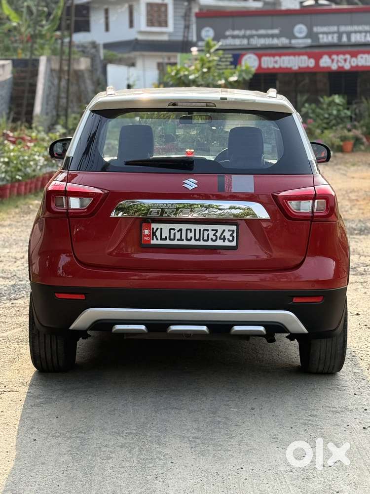 Maruti Suzuki Brezza 1.5 Zxi Smart Hybrid, 2022, Petrol