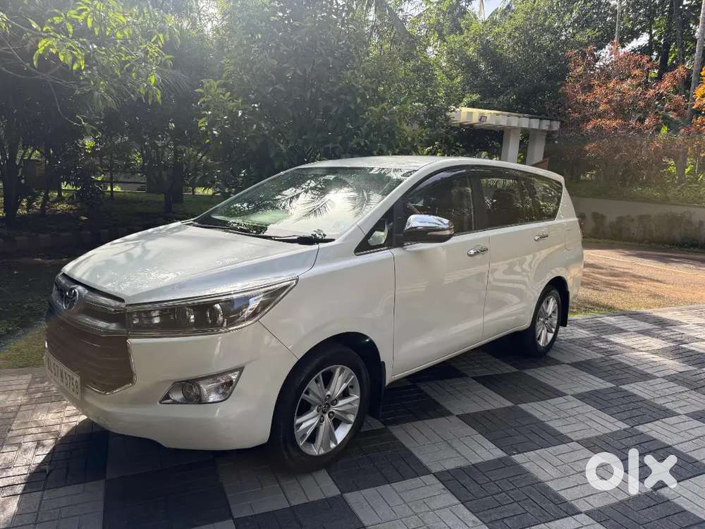 Toyota Innova Crysta Diesel 2016 Automatic