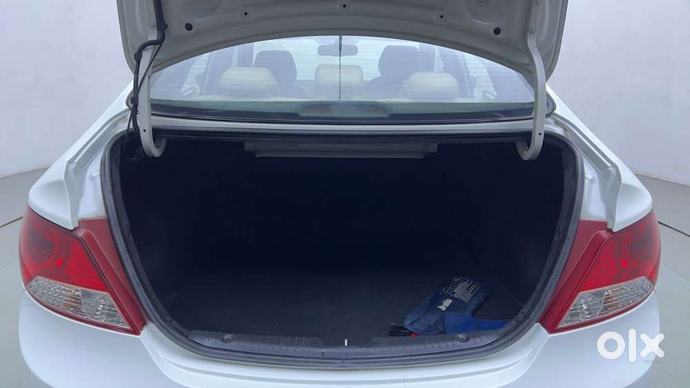 Hyundai Verna 1.6 Vtvt Sx, 2012, Petrol
