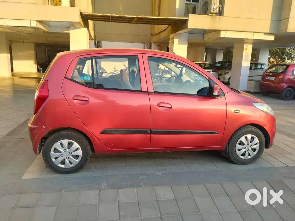 Hyundai I10 Sportz Petrol 2011