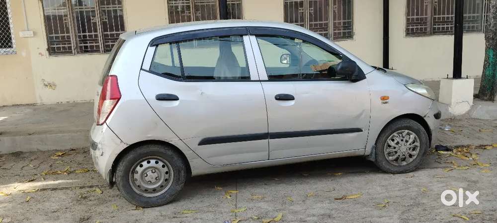 Well Maintained Car.no Problem Single Hand Use.tyre Is 60%
