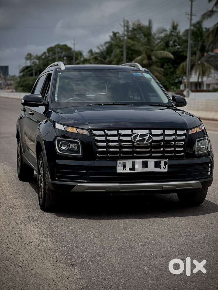 Hyundai Venue Petrol 2023
