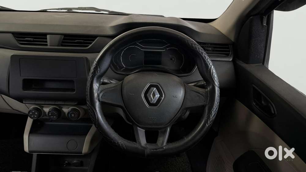 Renault Triber 1.0 Rxe, 2022, Petrol