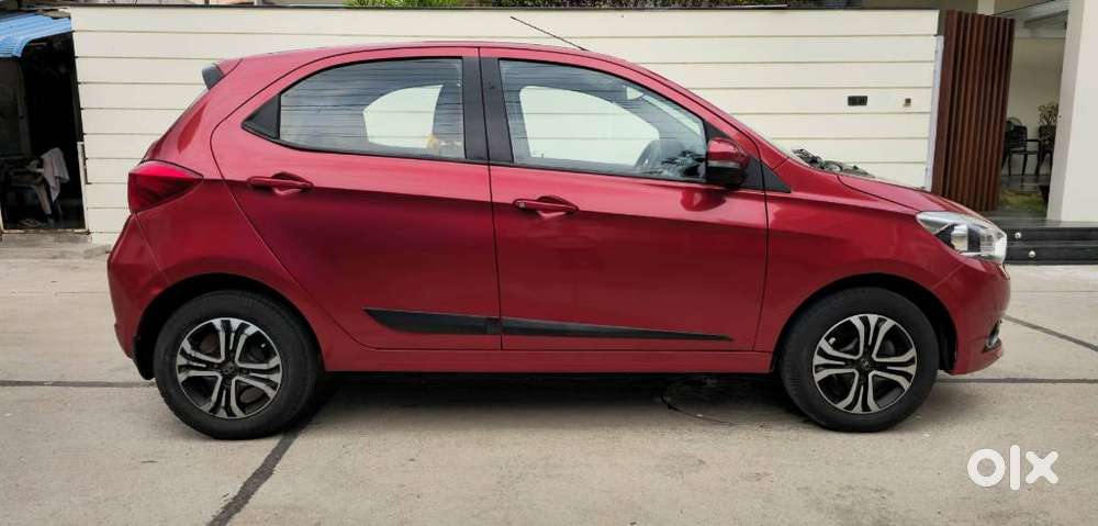 Tata Tiago 1.2 Revotron Xza, 2019, Petrol