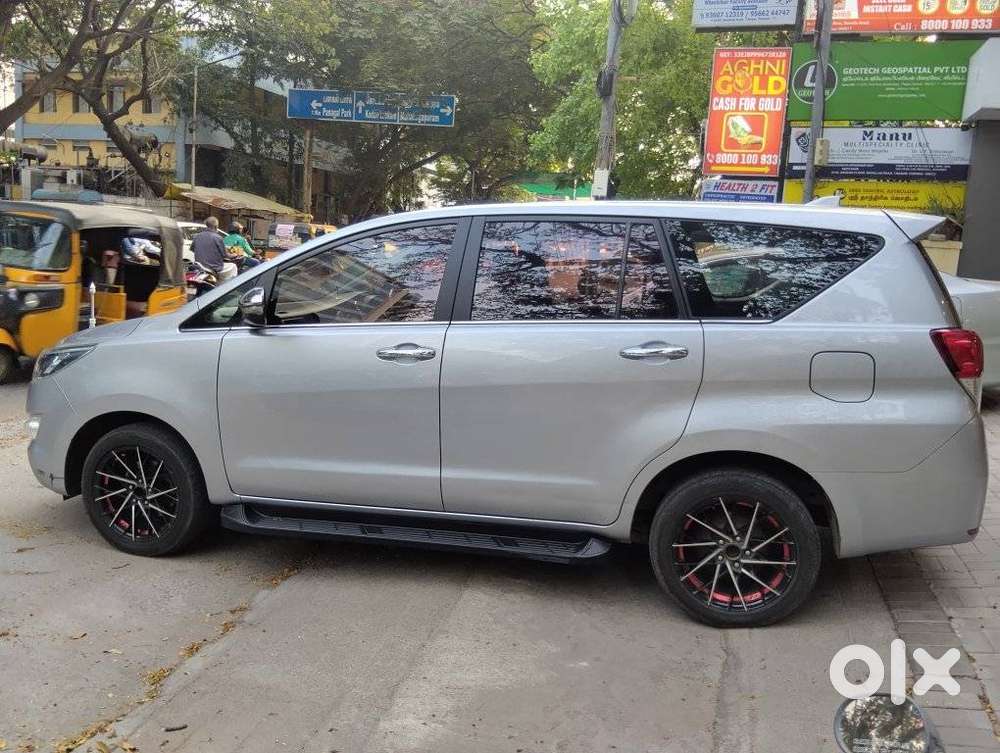 Toyota Innova Crysta 2.8z Automatic, 2016, Diesel