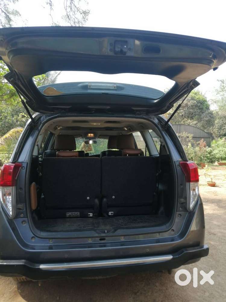 Toyota Innova Crysta 2.8 Z At  2016  Top-end  Grey
