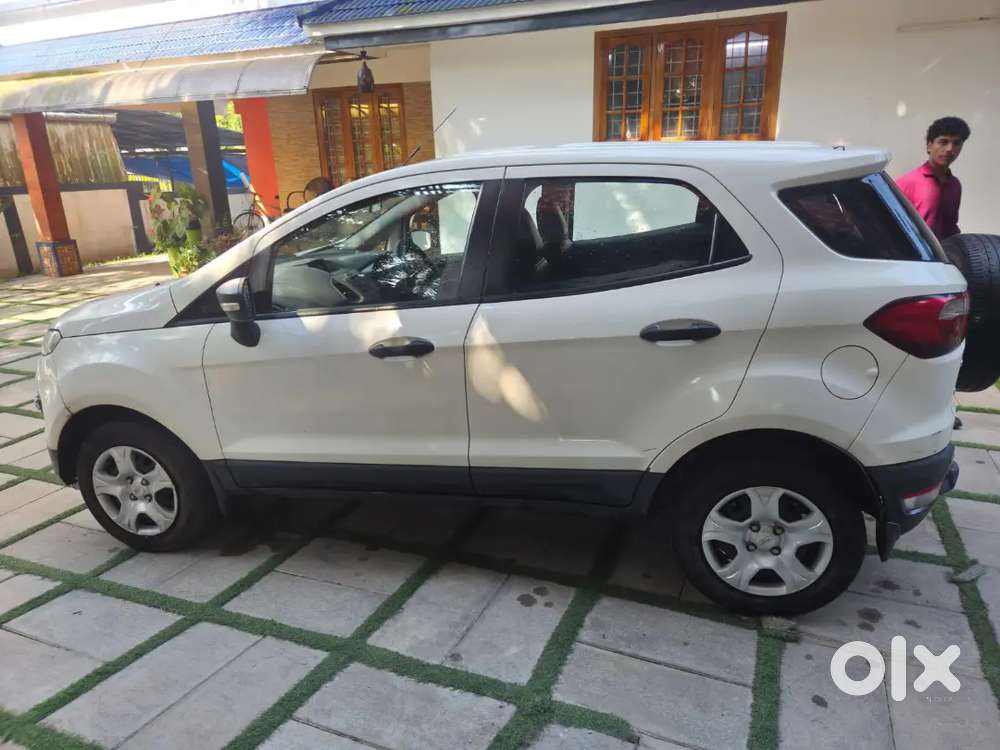 Ford Ecosport Petrol 2015 Single Owner Full Company Service